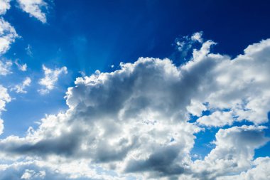 Mavi Gökyüzü Bulutları