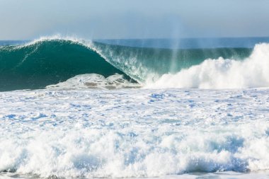 Dalga çökmesini okyanus enerjisi
