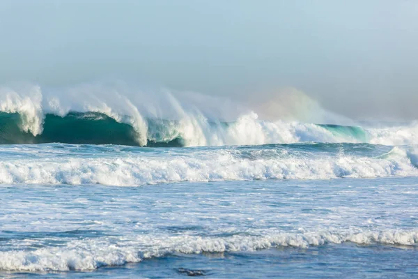 Wellenkraft der Ozeane — Stockfoto