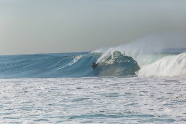 Sörf yatılı sörfçü vücut 