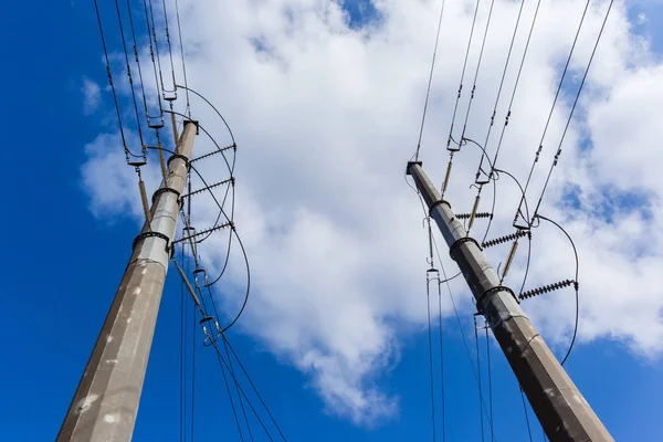 Elektrické napájecí vedení věže — Stock fotografie