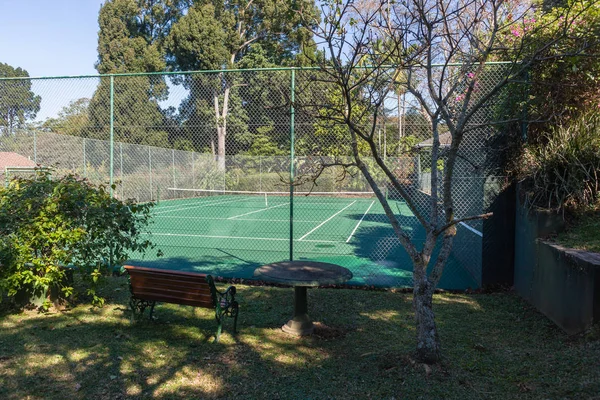 Tennis Court Private Secluded – stockfoto