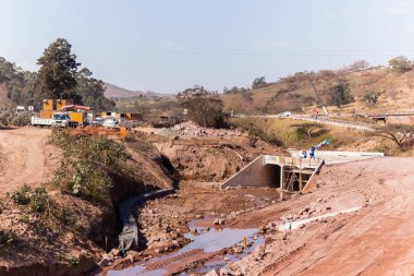 İnşaat yeni Karayolu Köprüsü