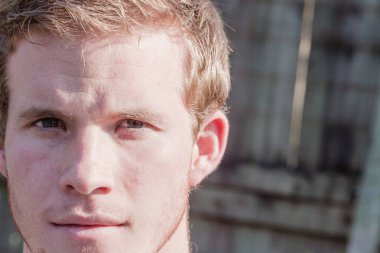 Adam baş portre portre