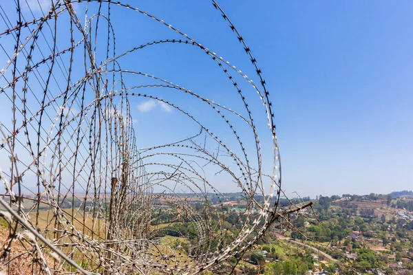 Jilet tel çit evleri