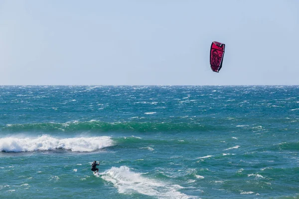 Kite Boarding Surfer Océano Ondas —  Fotos de Stock