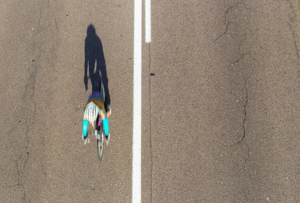 Cykling hastighet oskärpa Overhead — Stockfoto