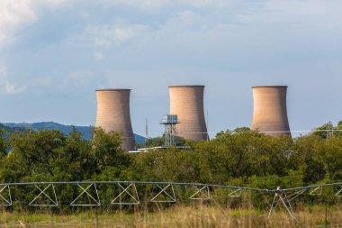 Elektrik santrali soğutma kuleleri