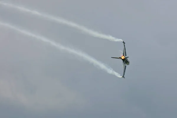 F16 Curva Combattimento Del Falco — Foto Stock
