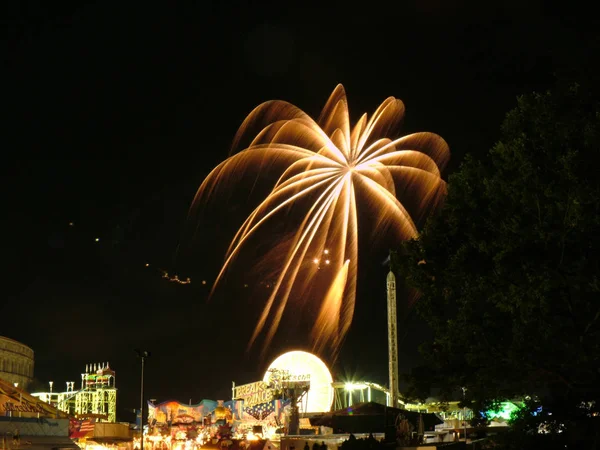 Esplosione Fuochi Artificio Scintille — Foto Stock