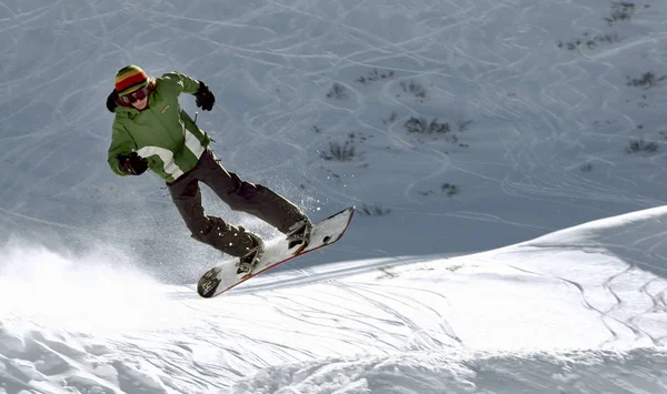 Snowboarding Sjezdovce Lyžařském Areálu — Stock fotografie