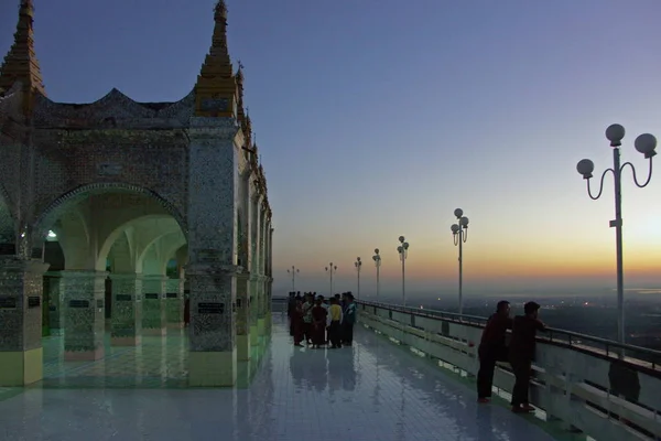 Sonnenuntergang Mandalay Nmatch Mit Dem Weißabgleich — Stockfoto