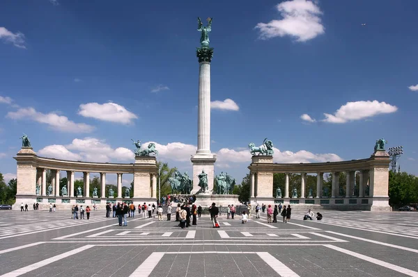 Egyik Leglenyűgözőbb Hely Budapest Hősök Téren Millenniumi Emlékmű Emlékművet Kárpát — Stock Fotó