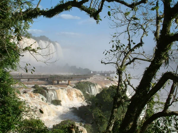 Malowniczy Widok Majestatyczny Krajobraz Wodospadem — Zdjęcie stockowe