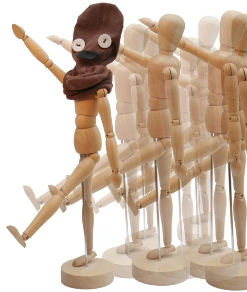 带机器人的木制假人 — 图库照片