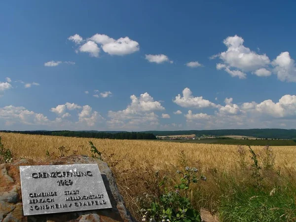 Bir Dizinin Tamamen Farklı Bir Sonucu Kadar Karanlıktan Sonra Sonunda — Stok fotoğraf