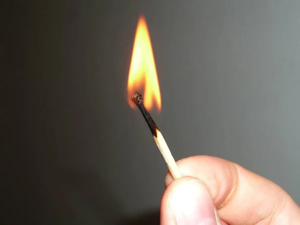 Encender Fósforo Fuego Partido — Foto de Stock