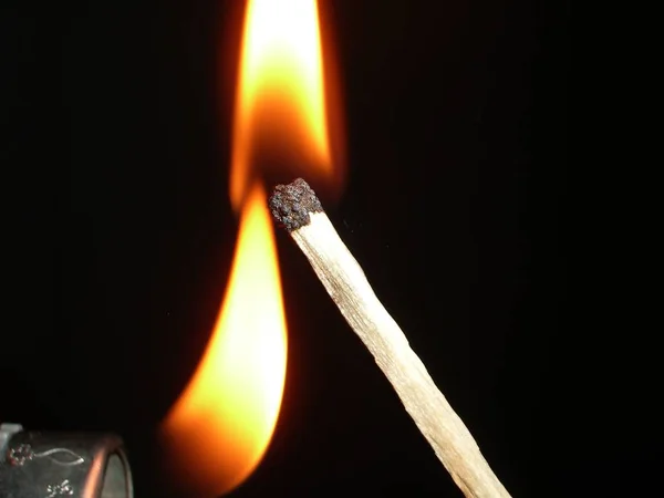 Matchstick Ignited Lighter — Stock Photo, Image