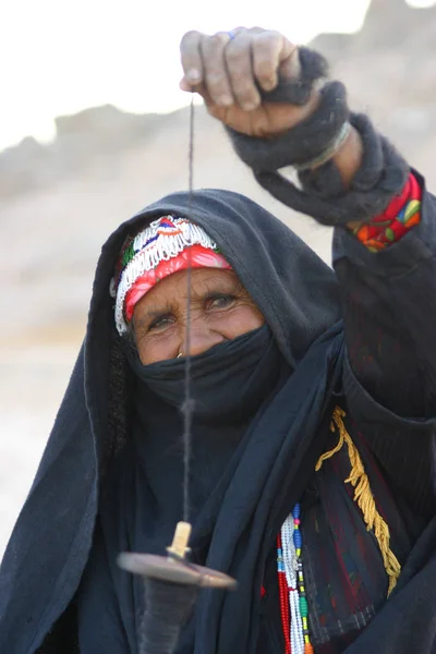 Mulher Árabe Com Hijab — Fotografia de Stock