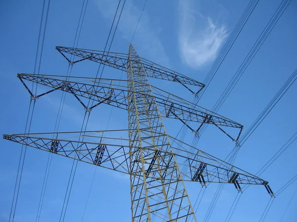 Трансмиссия Башня Строммаст Передача Электроэнергии — стоковое фото