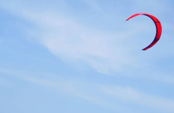 Aquilone Che Vola Nel Cielo — Foto Stock