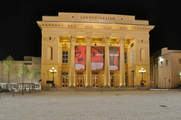 Tyrolski Teatr Państwowy Niedawno Odnowiony — Zdjęcie stockowe
