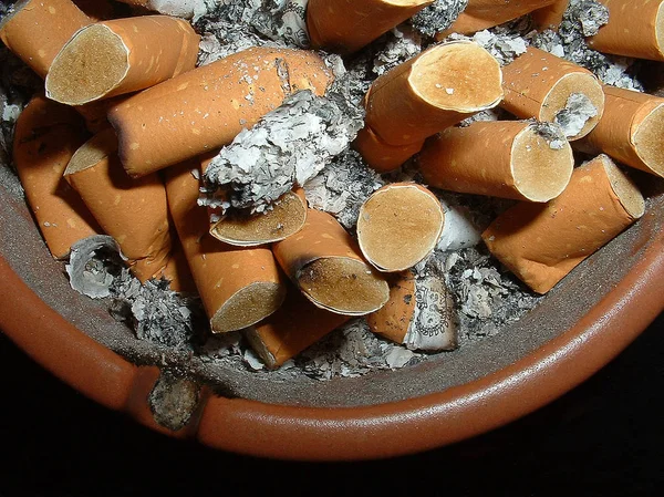 Ich Weiß Vor Allem Für Nichtraucher Kein Appetitanregender Anblick Mehr — Stockfoto