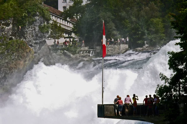 Loud Roar Shoot Water Masses — Stock Photo, Image