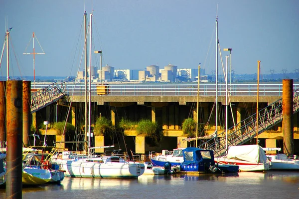 Dans Port Paulliac Vous Pouvez Voir Centrale Nucléaire Blaye Face — Photo