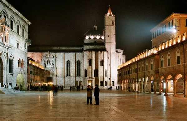 Ascoli Piceno Piazza Del Popolo — Stockfoto