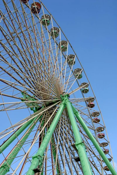 Óriáskerék Körhinta Vidámpark — Stock Fotó