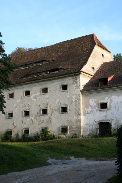 Altspeicher Bei Niederkreuzstetten Niederösterreich Ein Unscheinbarer Ort Mit Einer Überraschend — Stockfoto