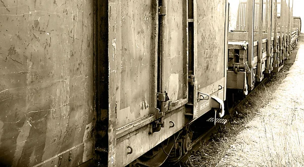 Stary Zardzewiały Wagon Kolejowy — Zdjęcie stockowe