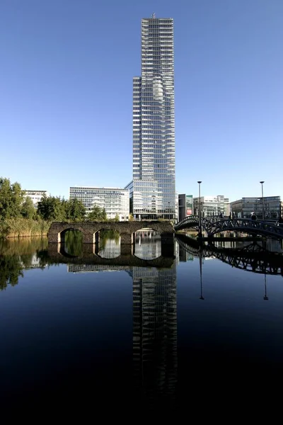 Vista Panorámica Majestuosa Ciudad Urbana — Foto de Stock