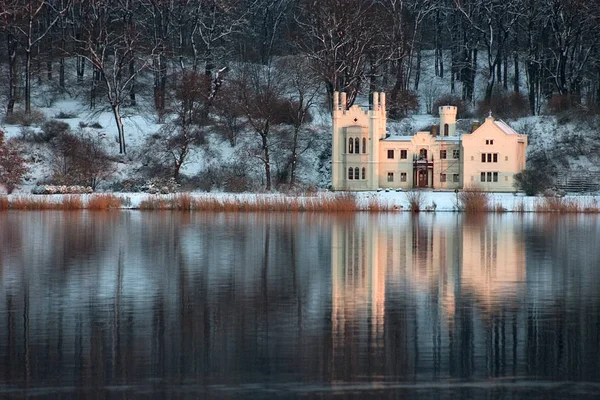 Castello Sul Lago — Foto Stock