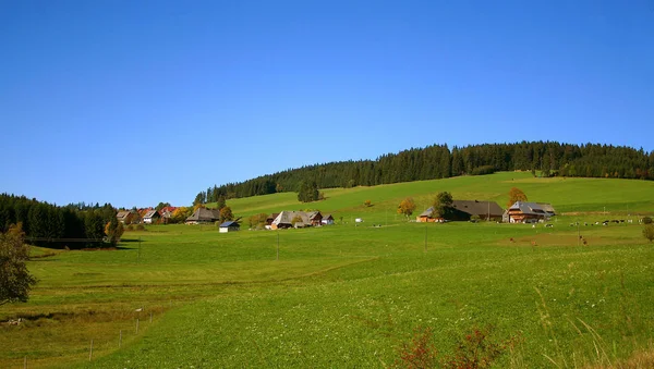 Vista Panorámica Del Paisaje Del Pueblo Atmosférico — Foto de Stock