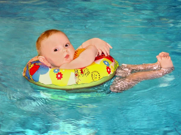 Daughter Months Old Baby Swimming — Stock Photo, Image