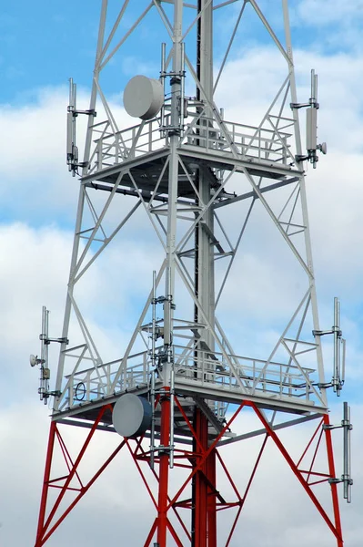 Комунікація Вежа Лінії Електропередач — стокове фото