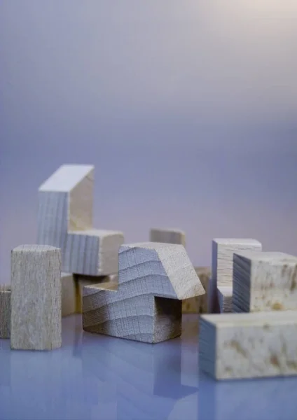 Holzklötze Auf Dem Tisch — Stockfoto