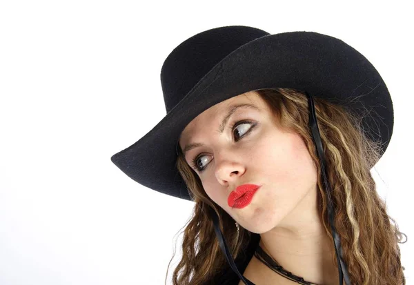 Hermosa Mujer Joven Con Sombrero Negro Labios Rojos Posando Estudio —  Fotos de Stock