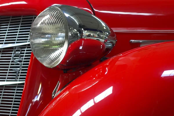 Nahaufnahme Eines Roten Autoscheinwerfers — Stockfoto