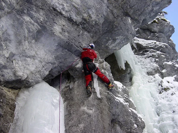 Escalada Gelo Urner Boden Glarus Suíça — Fotografia de Stock