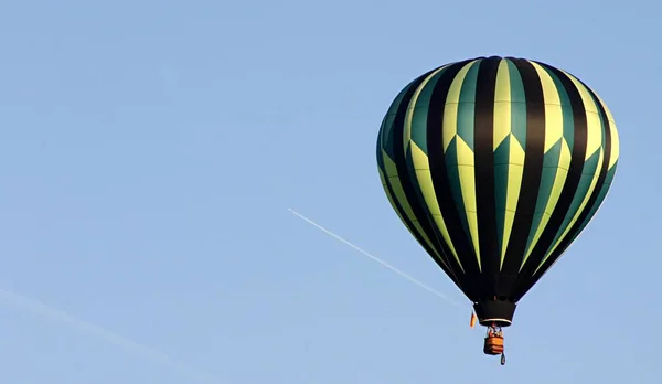 Hőlégballon Ballonút — Stock Fotó