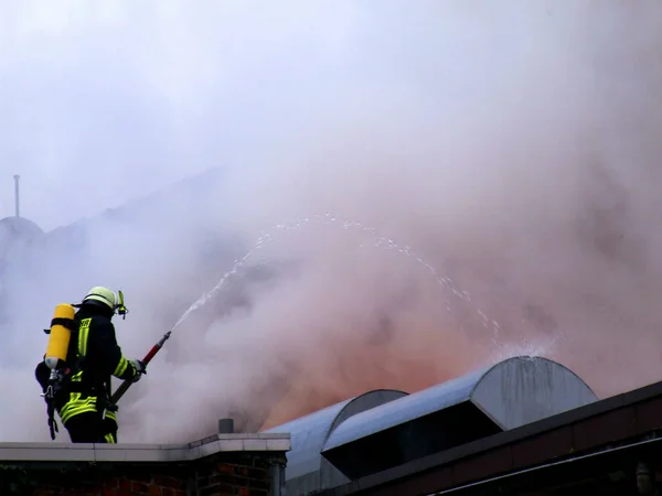 Firefighters Plon Lange Str 2006 — Stock Photo, Image