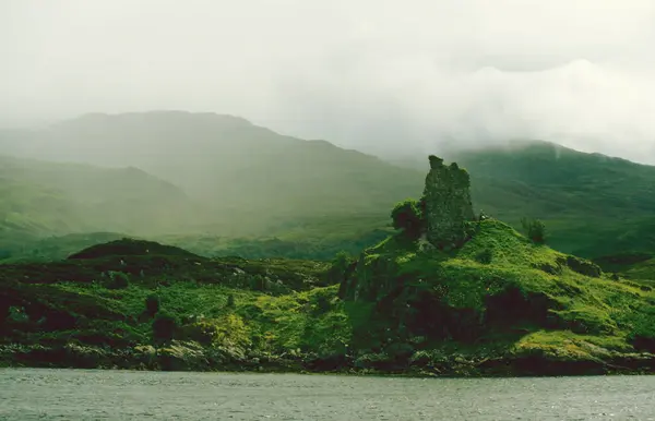 Γραφικό Και Άγριο Νησί Των Νεφών Στη Σκωτία — Φωτογραφία Αρχείου