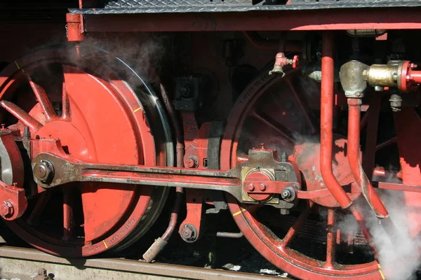 Wielen Van Een Oude Stoomtrein — Stockfoto