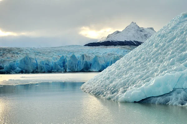 White Frozen Iceberg Ice Cold — Stock Photo, Image