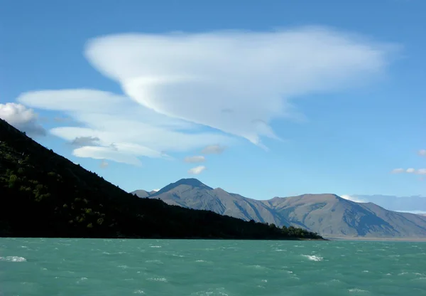 Gökyüzünde Ufo — Stok fotoğraf