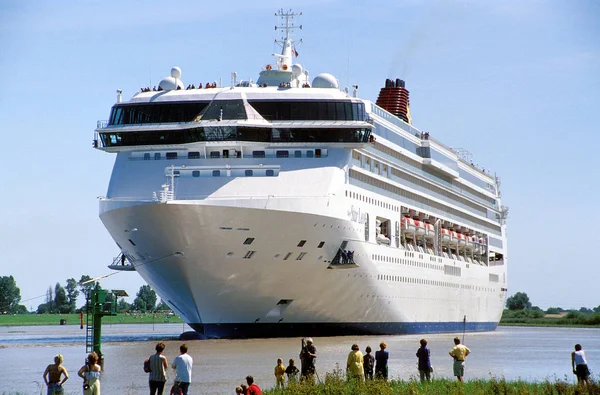 Alleen Bij Hoogwater Uitlevering Mogelijk Ems Anders Niet Diep Genoeg — Stockfoto