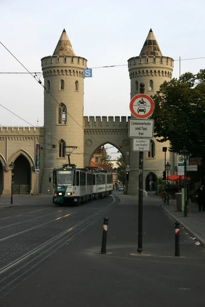 Cancello Nauener Potsdam Con Tram — Foto Stock